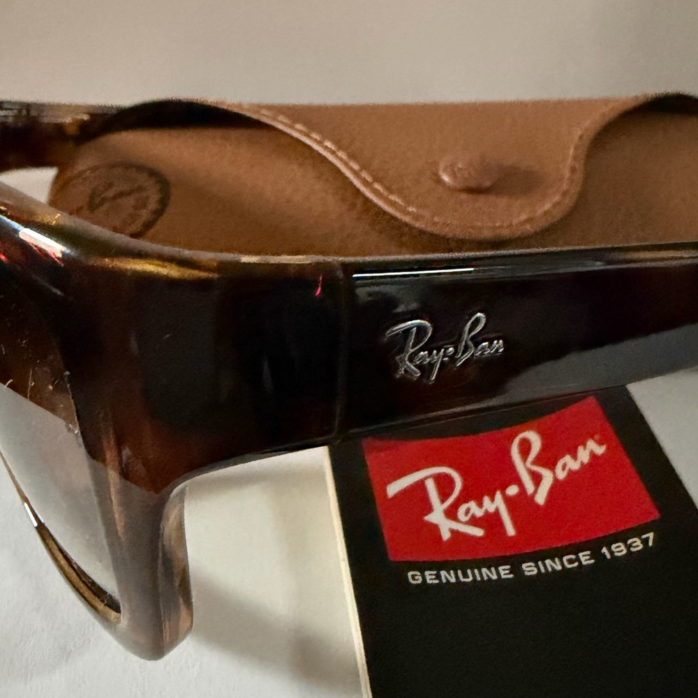 Ray-Ban Tortoise Shell Sunglasses - Picture 6 of 6